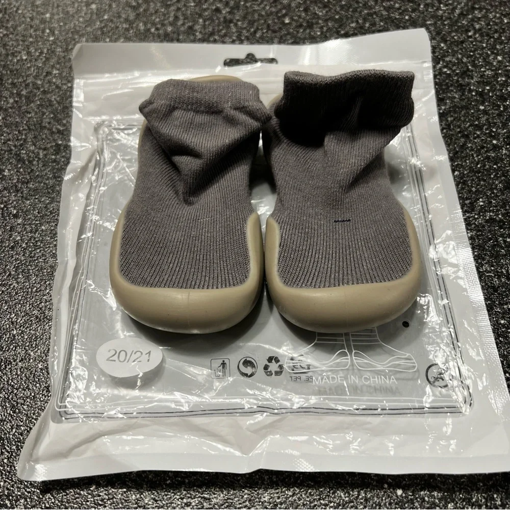 ❤️3/$15 Gray Toddler Shoe Socks